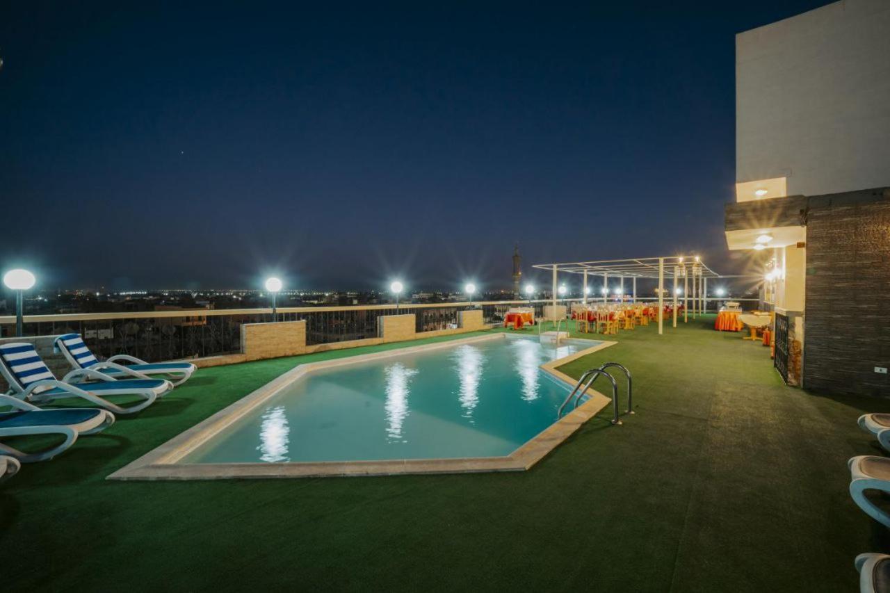 Queens Valley Hotel 3*